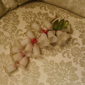 1970s Frosted Glass Bell Cluster Christmas Embellishment